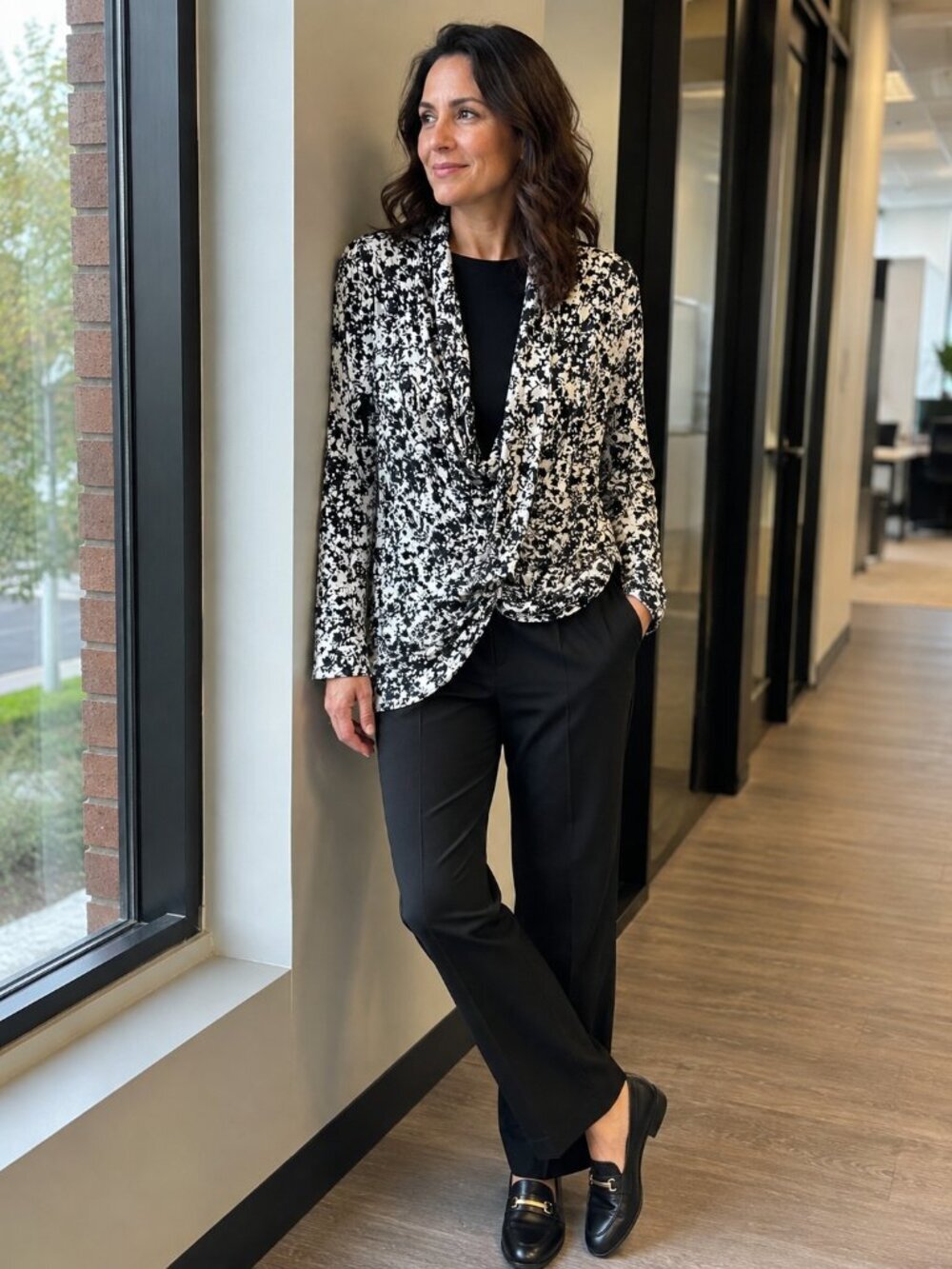 Karen Kane Top M Floral Print Drape Long Sleeve Black White Office Work Career - Picture 3 of 6